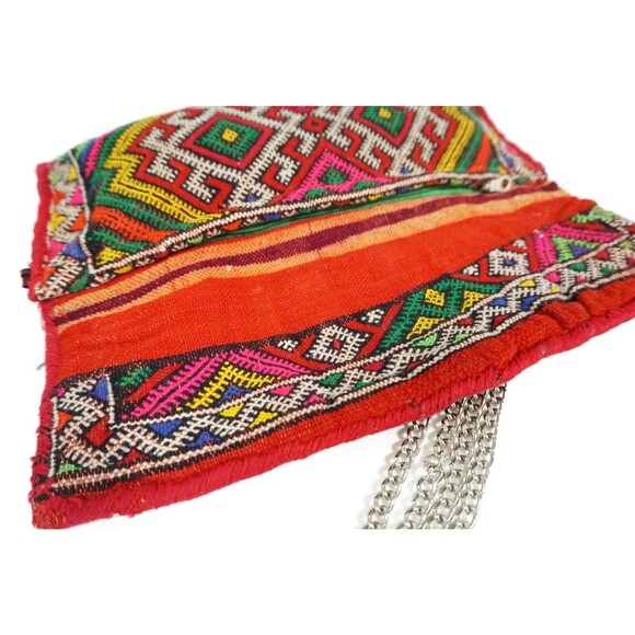 Vintage Kilim Clutch Bag: Handmade Berber Crossbody Purse - Picture 8 of 10